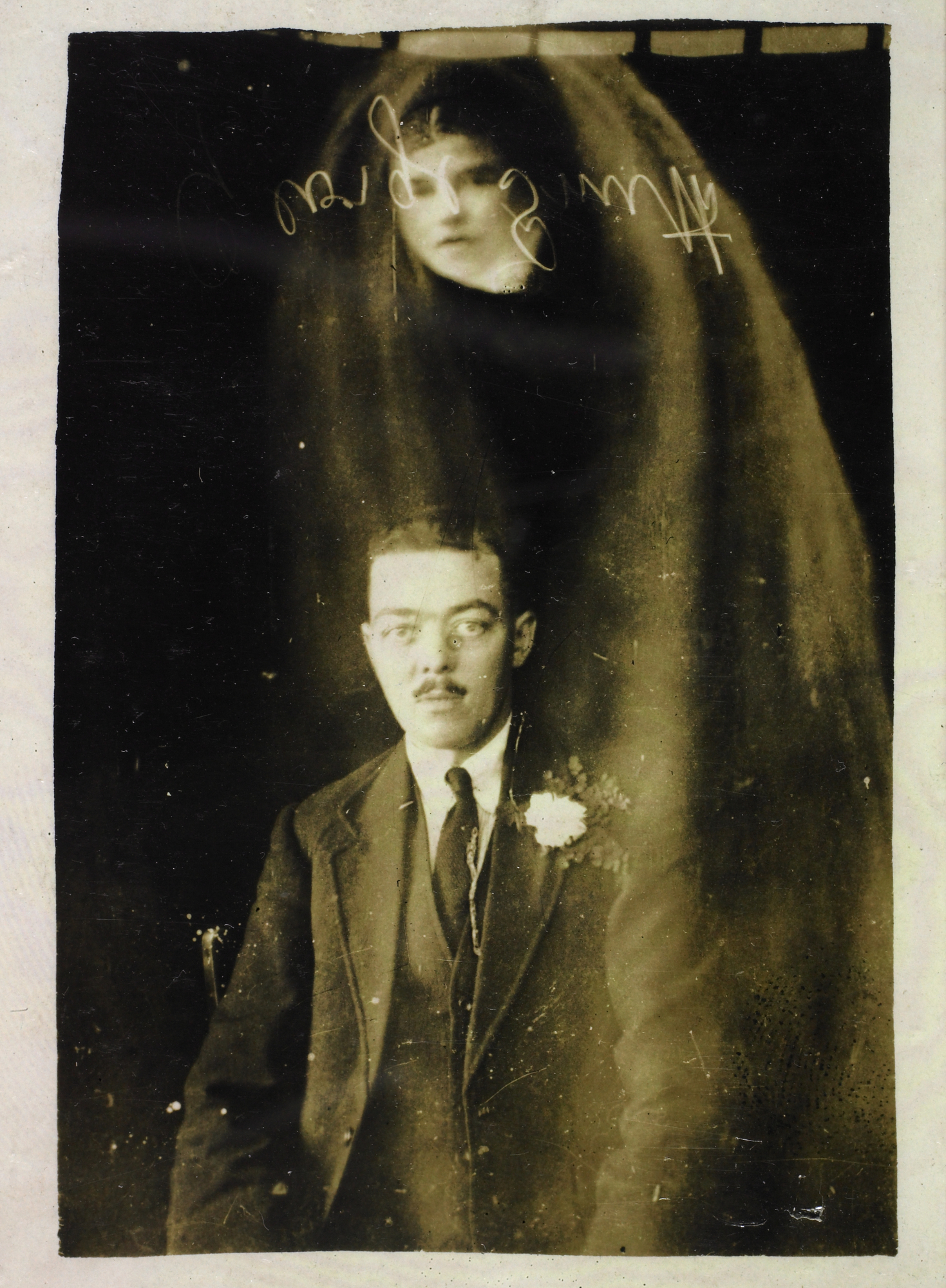 Online Talk: Picturing The Dead: Spirit Photography c.1860-1940