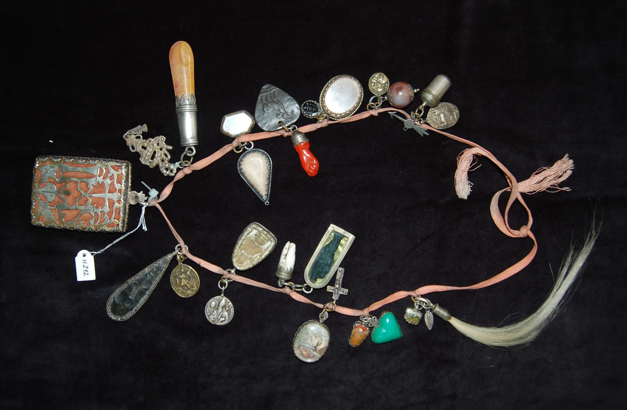 Fraisketten, or Convulsion Chains