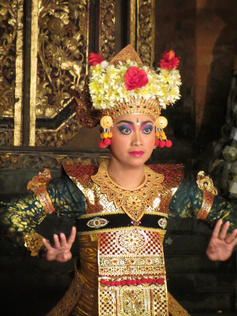 Balinese dancer; photo C.Houlbrook