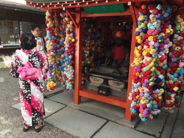 Women Visit Kyoto Shrine; photo Ceri Houlbrook